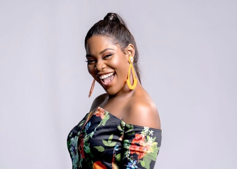 Photo Rutshelle Rutshelle Guillaume: The Voice of Haitian Resilience and Artistry - The ...